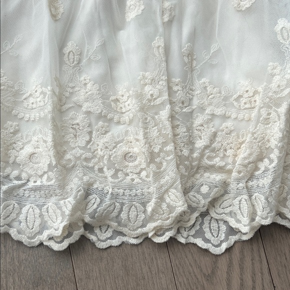 Forever 21 Cream Lace Mini Skirt - Picture 6 of 6